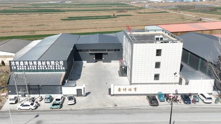 Sc&egrave;ne ext&eacute;rieure d'usine